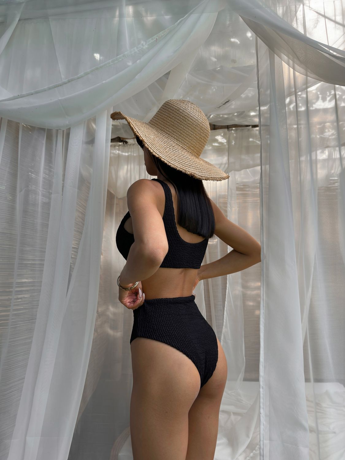Set Savannah, Black